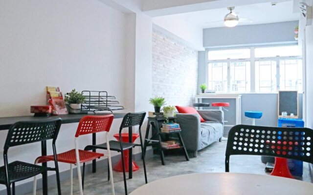 Starpacker - Hostel