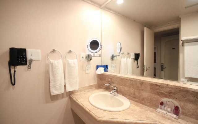 Le Premier Suites