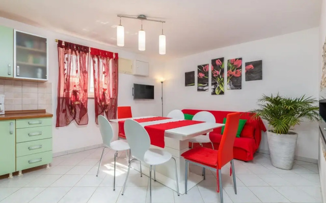 Nice Home in Kastelir With Wifi and 3 Bedrooms