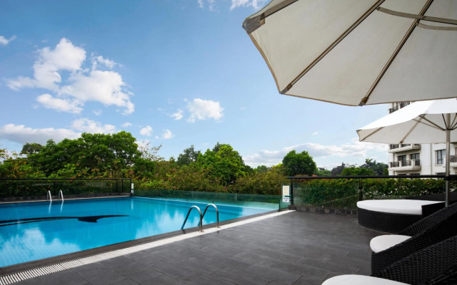 Elegant Suites Westlake