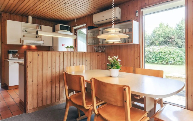 8 Person Holiday Home in Vaeggerlose-by Traum