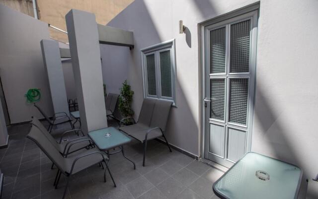 Trendy Living in Monastiraki