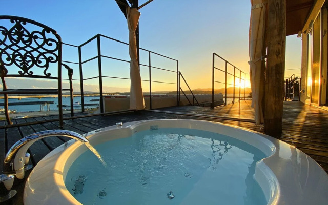 Aletta Kouri resort