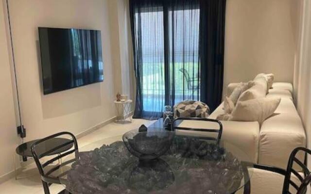 Lagonisi Luxury appartment 2 by the sea