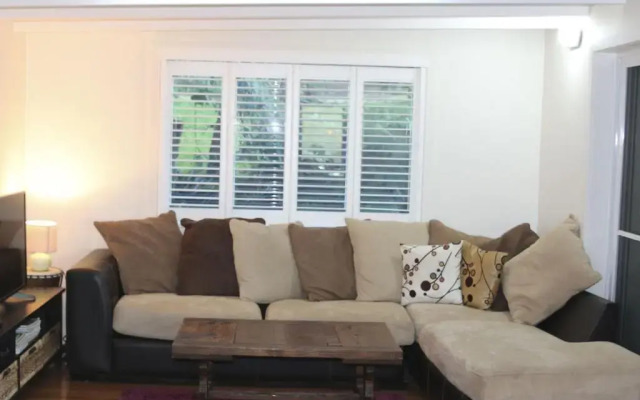 WHALE WATCH FOR FOUR Gerringong 4pm check out Sundays