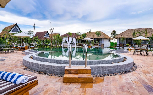 RiverTree Villa & Resort