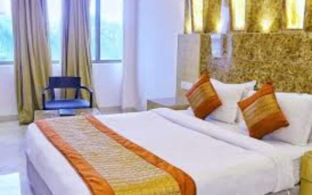 Hotel R Inn Delhi