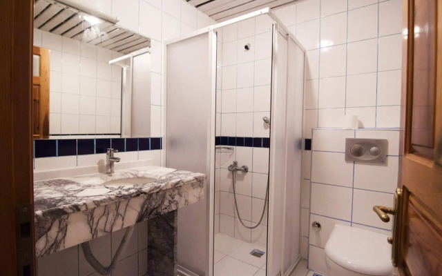 Metin Hotel