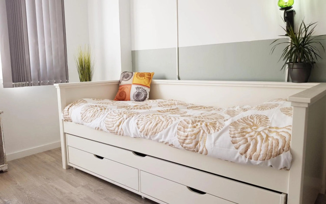 Lolita's house torre del oro