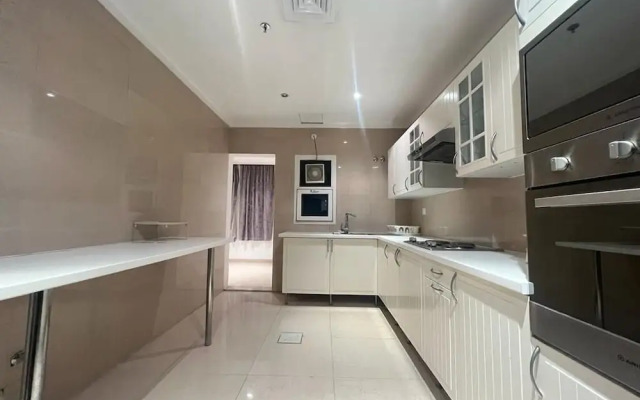 White luxury Suite hotel
