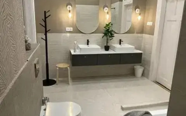 OrangeHomes Panthera Luxury Apartment