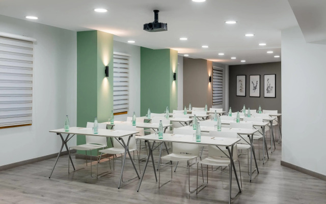 Hotel Elche Centro Affiliated by Melia