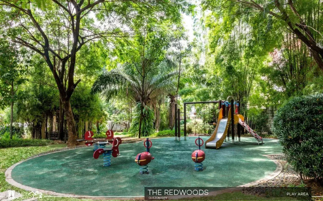 The Redwoods SM Fairview by PreciousGem