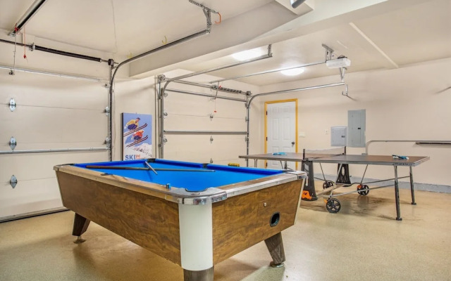 4515 Bighorn Road 4 Bedroom Home