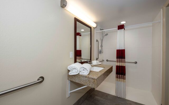 Red Roof Inn PLUS+ Tuscaloosa - University