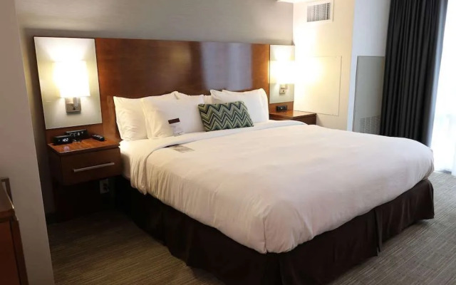 Holiday Inn Omaha Southwest