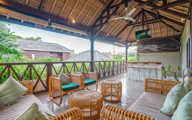 Frangipani Villa Putih at Berawa