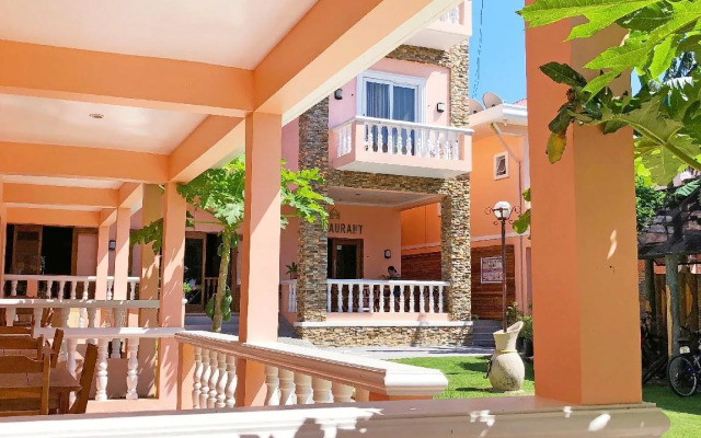 OYO 889 Amboy Hometel