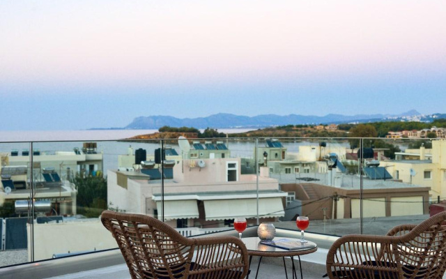 Stylish S&k 'k' Villa 200m From The Beach