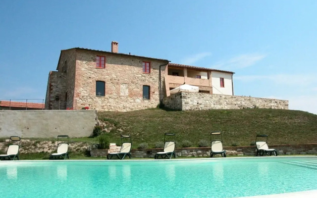 Apartment With Beautiful View in the Crete Senesi