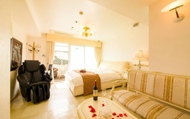 V Hotel - Adults Only