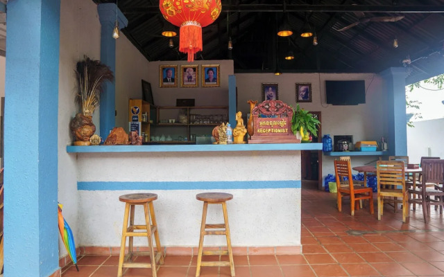 New Dragon Inn Guest House