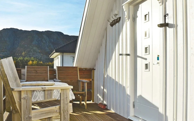 4 Person Holiday Home in Oksvoll