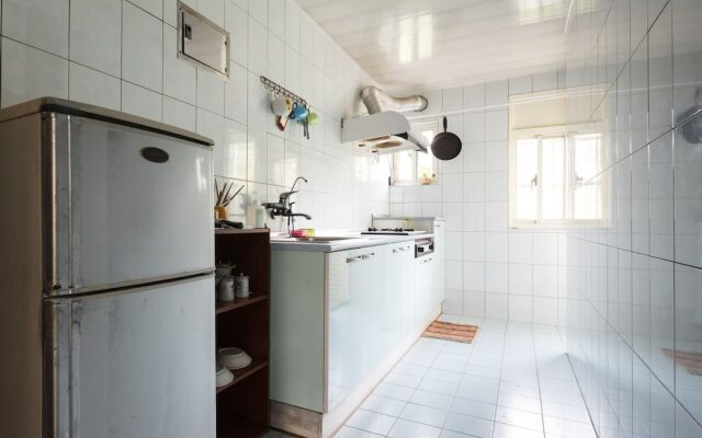 New Castle Apartment