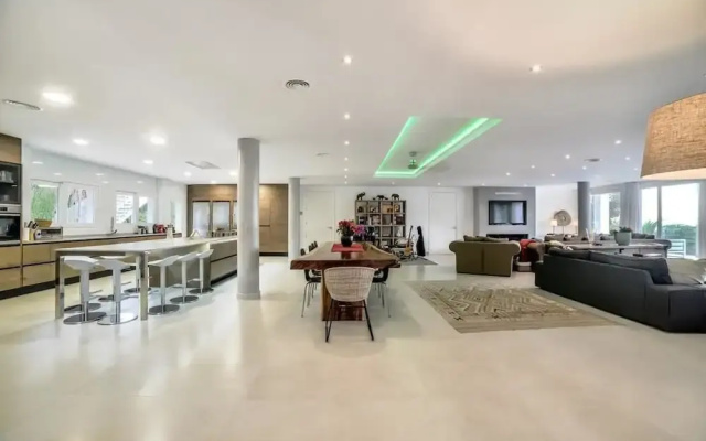 Villa Carlota