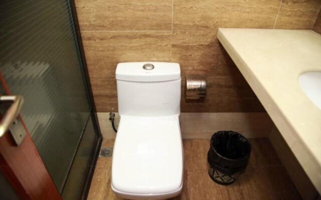 Taizhou Huadong Hotel