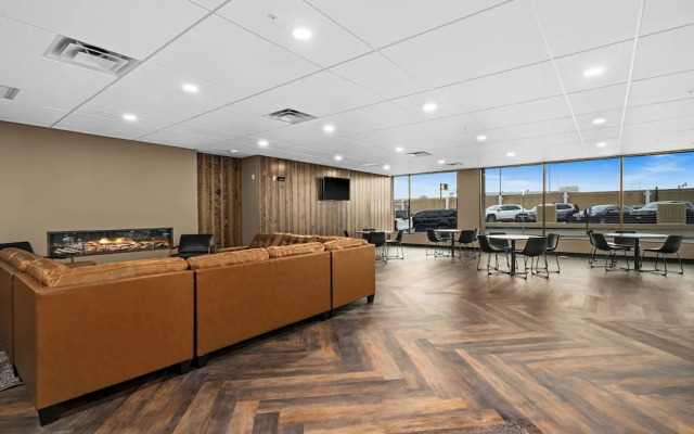 Force on 5th Avenue Hotel