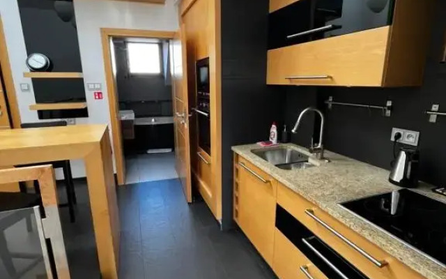 Estate Center Rooms Mokra