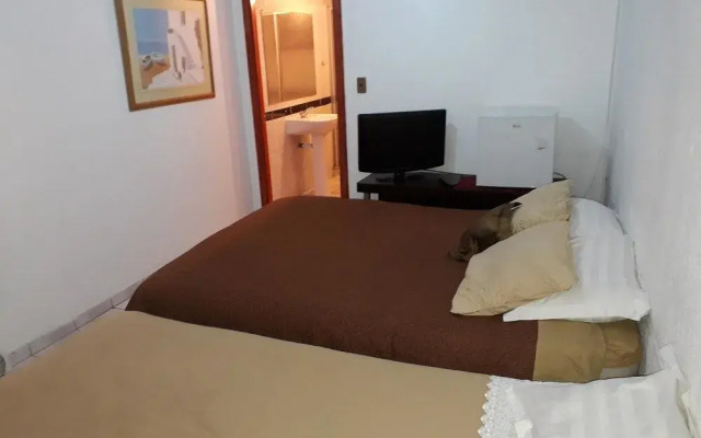 Travel International Hostal - Cafe