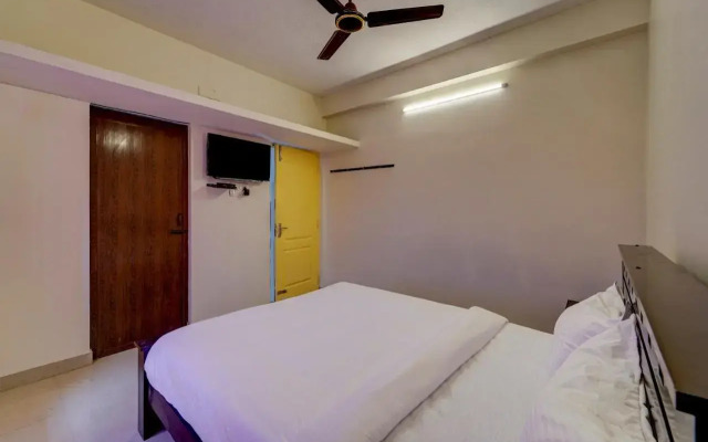 OYO Flagship 805216 Senthamizh Residency