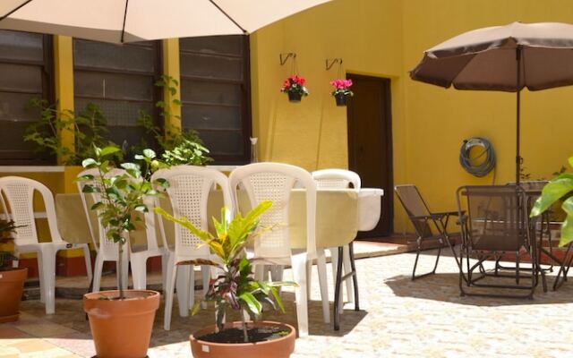 Hostal 4 Grados - Hostel