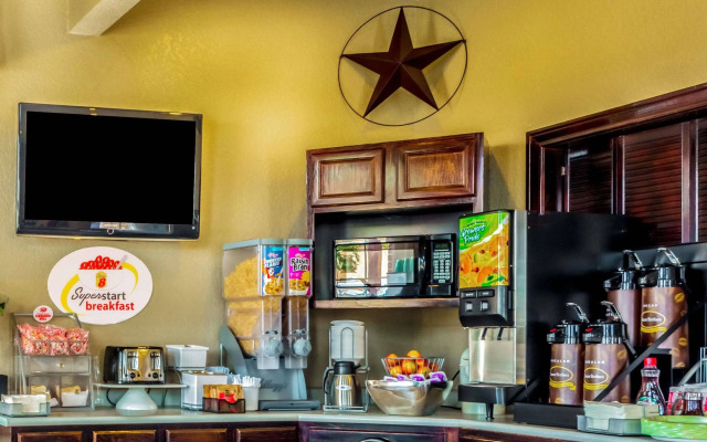 Hill Country Inn & Suites - New Braunfels / Gruene