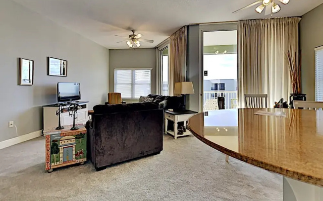 Water's Edge by Southern Vacation Rentals