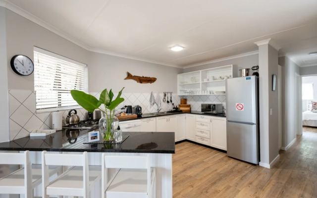 Picnic Rock Seaside Accommodation