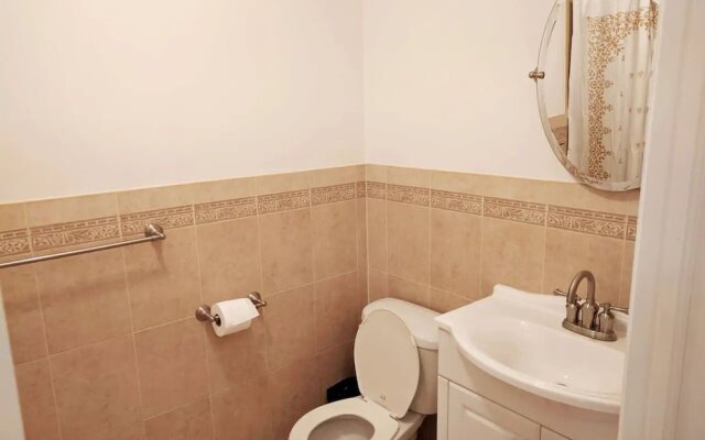 Charming 3br Apt, Only 20 Minutes To Time Square! 3 Bedroom Apts