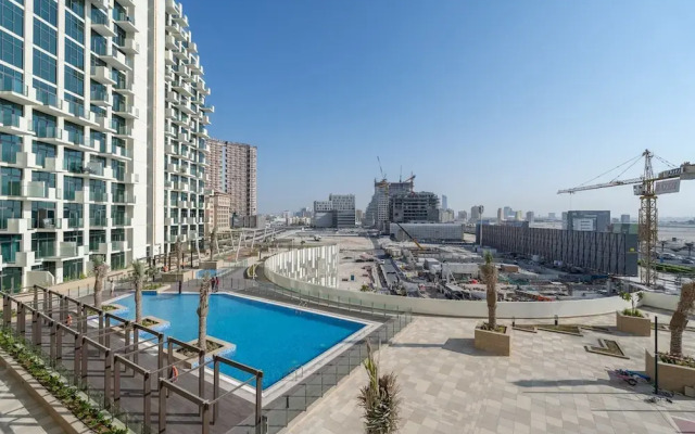 Wonderful Studio Apartment With Balcony at Farhad Azizi