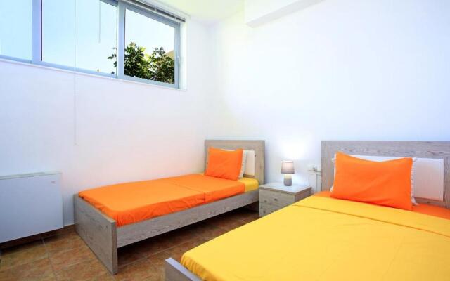 Seafront, 5star Home - 4min Walk To Private Beach