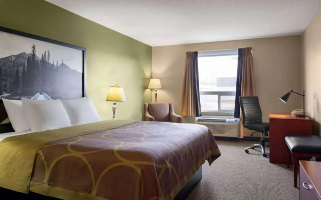 Super 8 Sherwood Park/Edmonton Area