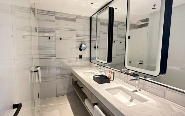 Crowne Plaza Dalian Xinghai by IHG