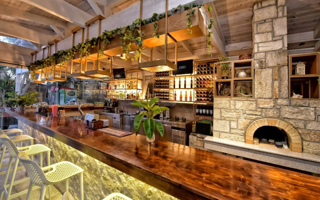 Georgia's Garden by Omilos Hotels