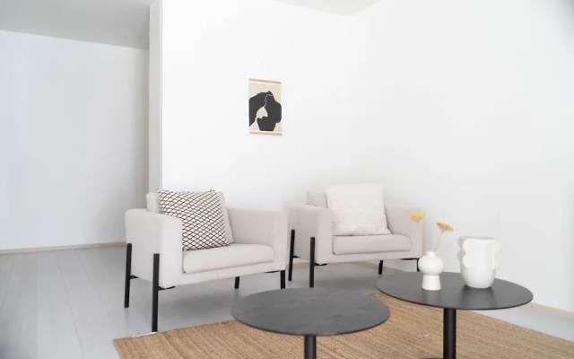 Amazing 2BR at City Center