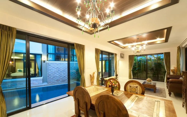 Natcha Pool Villa Pattaya