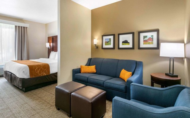 Comfort Suites Hopkinsville near Fort Campbell