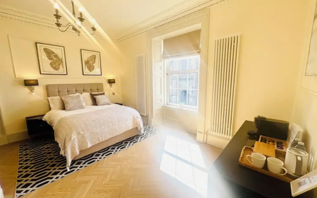 Allandale ApartHotel