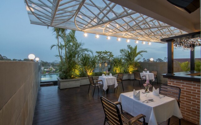 The Cyclo Residence Suite