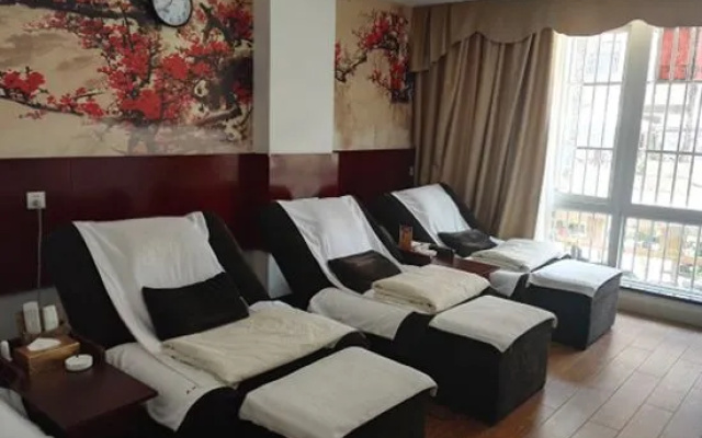 Huahong Hotel (Jiuhuashan Qingyang RT-Mart) – Guest Rooms – Chizhou
